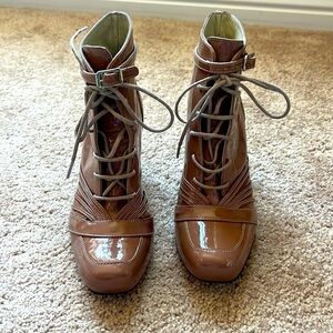 ALBA Patent leather Italian booties